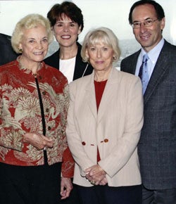 U.S. Supreme Court Justice
Sandra Day O’Connor, left, with
Carolyn Dimmick, center, Robert
Lasnik, right, and Chief Magistrate
Judge Karen Strombom in back