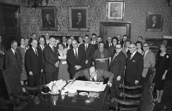AR-00209-19630124A - Gov Negative Collection Birthday 1963
