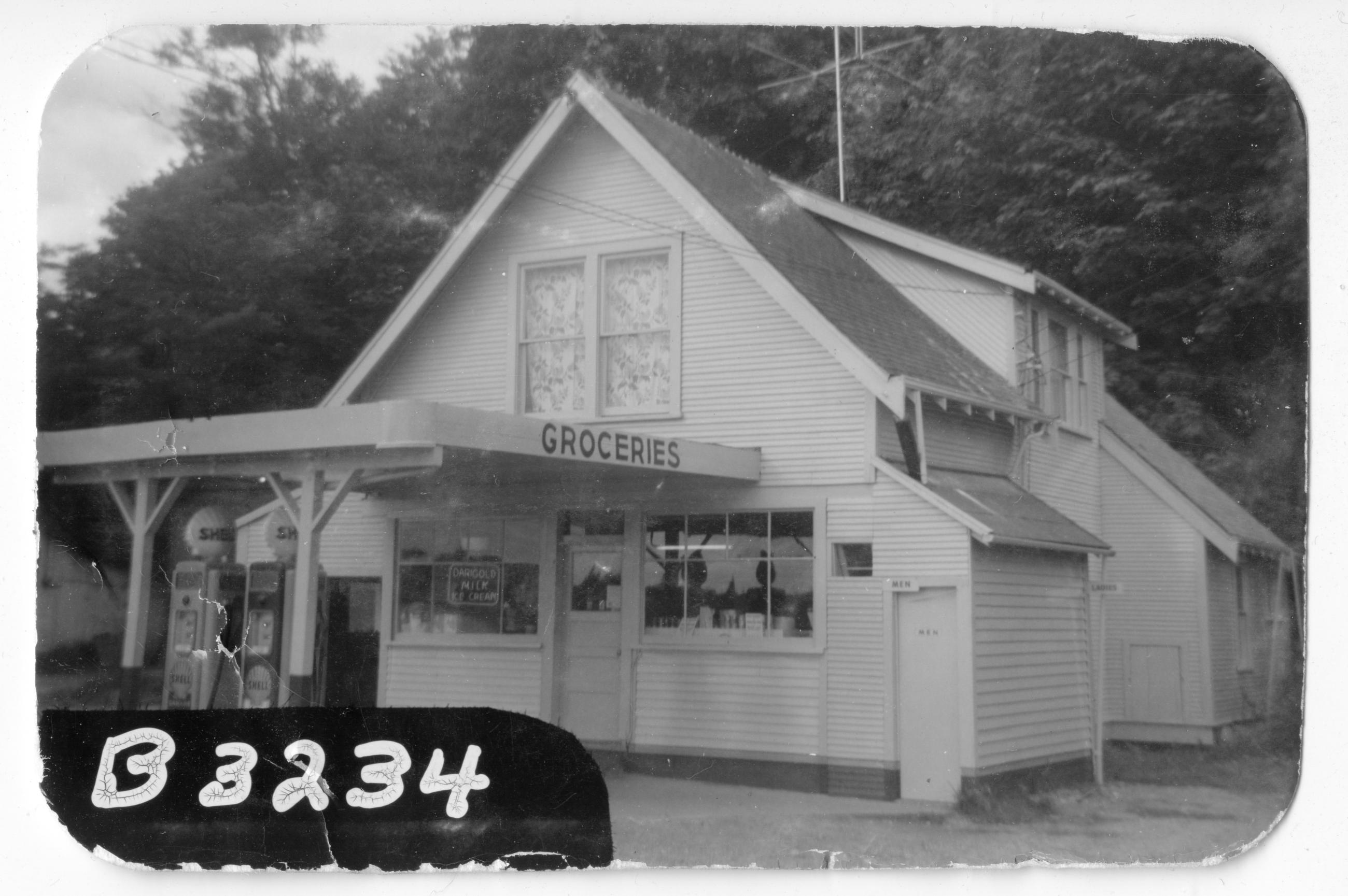 blacklakegrocery2