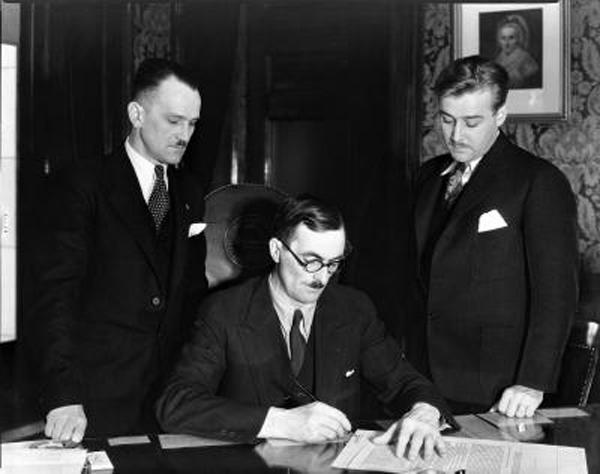 Gov. Martin signng his first bill, 1933 Gov. Martin signng his first bill, 1933