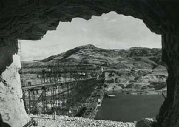 Grand Coulee Dam building photo
