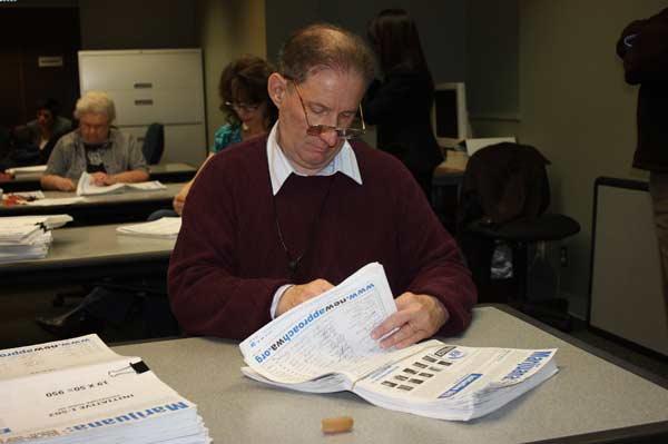 I-502-petitions-delivered-017