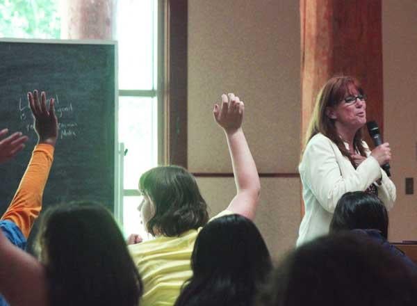 Kim at leadership institute