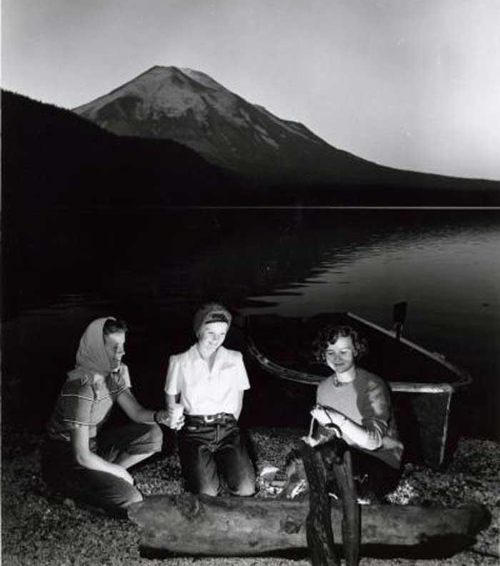 Mount-St.-Helens---women-at-campfire Mount-St.-Helens---women-at-campfire