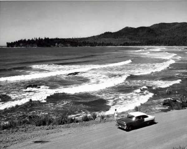 Ocean beach photo - Chevy and beach
