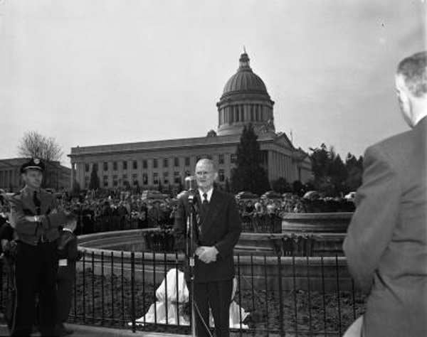 Tivoli-Fountain-dedication,-1953 Tivoli-Fountain-dedication,-1953