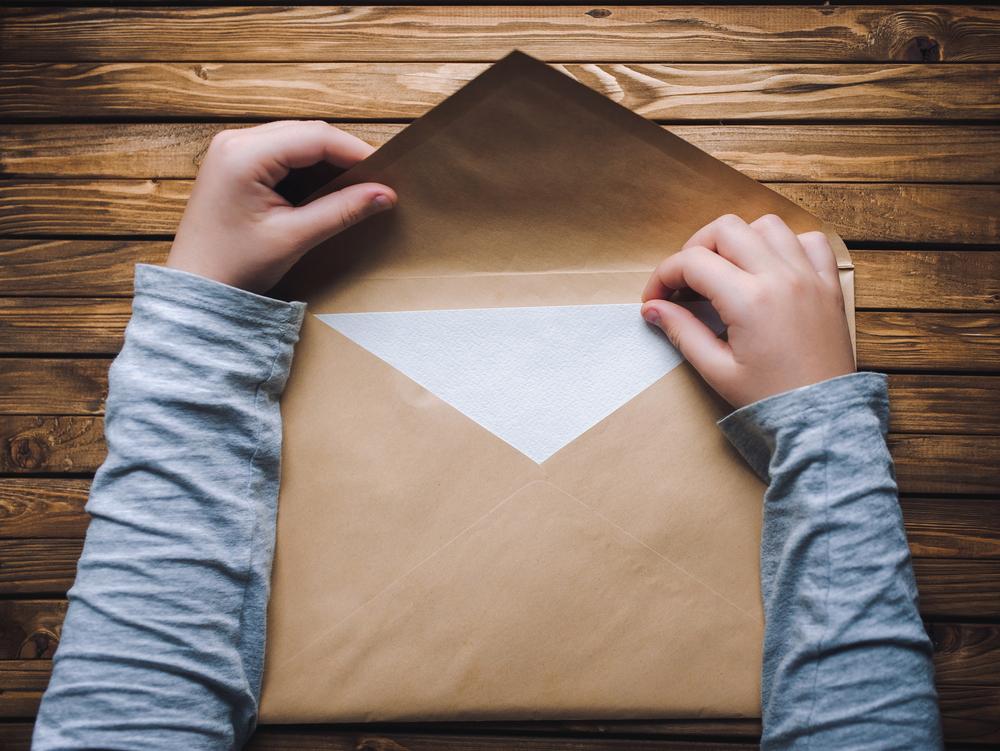 correspondence correspondence