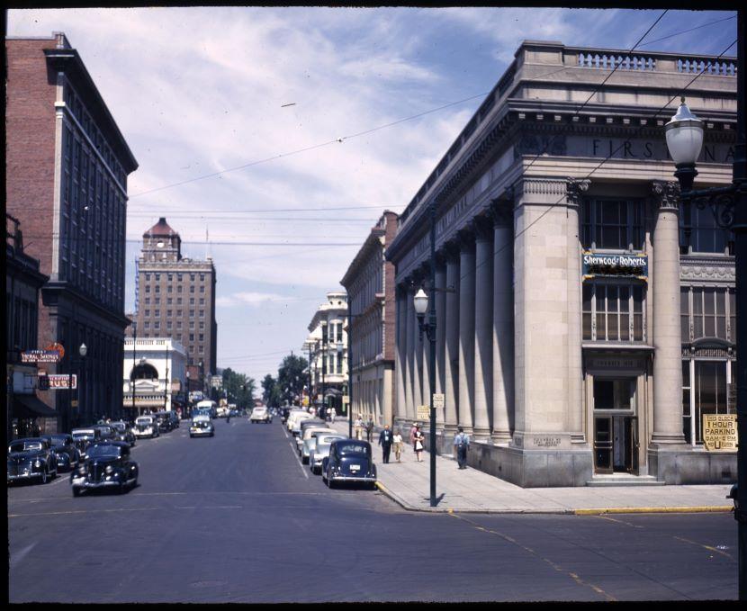Photo of downtown Walla Walla from 1943