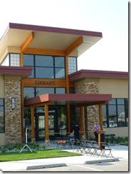 Entrance to Grandview Library