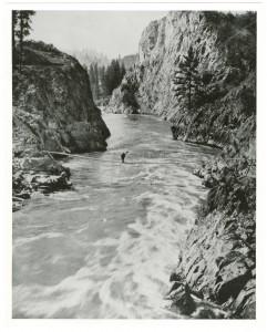 Foot bridge over the Spokane River narrows